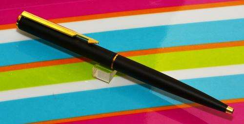 Parker Arrow ballpoint pen (1980)