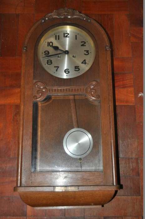 FANTASTIC WALL CLOCK BY H.C.BIDDLE,PE,DATED 1939 IN PERFECT WORKING ORDER!!!!