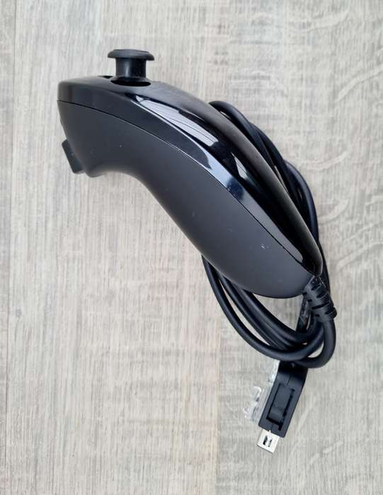Official Nintendo Wii Remote and Nunchuck