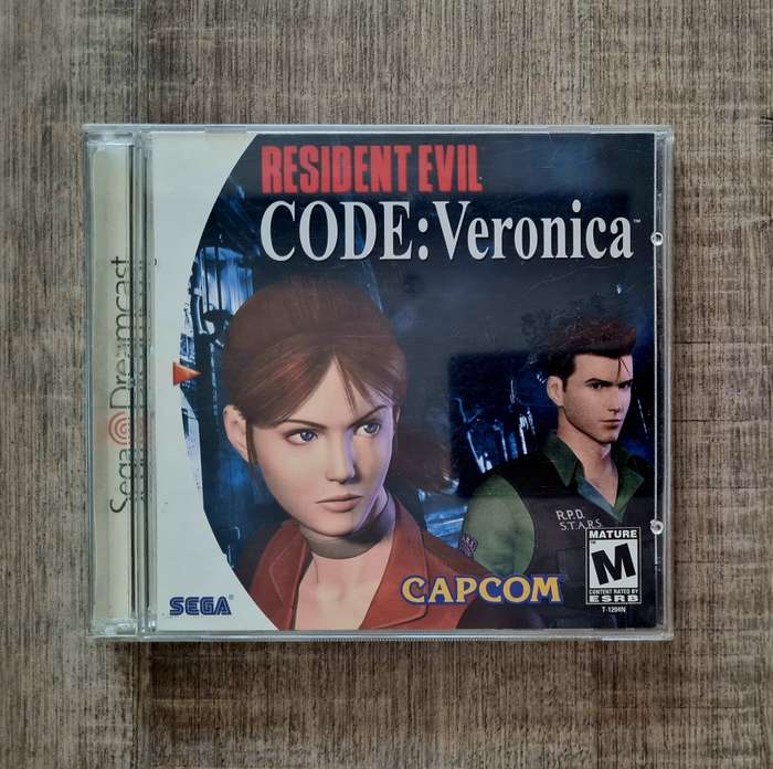Resident Evil: Code Veronica + Strategy Guide - Sega Dreamcast