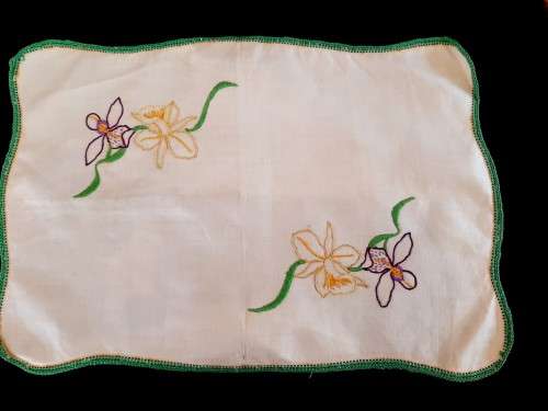Cream linen tray cloth with embroidered irises - green crochet edge - 32 x 48cm
