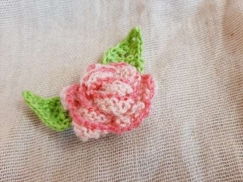 Crochet flower brooch  9 x 5 cm