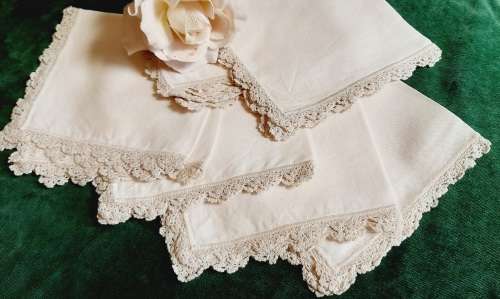 6 cream napkins -with crochet edging - 28 x 28cm