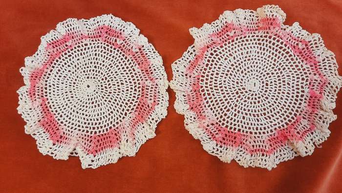 Pair of pink and white crochet doily/doilies - 17cm