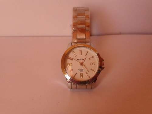 Women's Watch - Knuode K880 Round Fashion Analog with battery (White on Silwer)