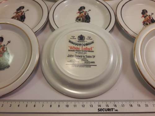 10 John Dewar & son White Label small plates size 12cm