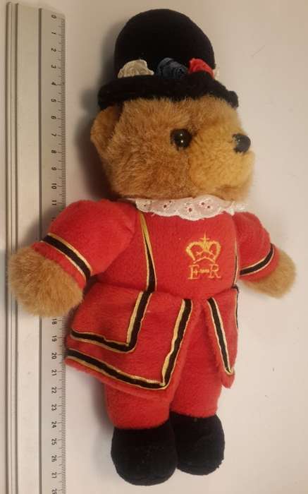 Bear  - From the UK Keen Beefeater Hight 27cm