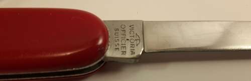 Victorinox Swiss Army Knife Gourmet 84 mm Victoria Vintage Red Scales