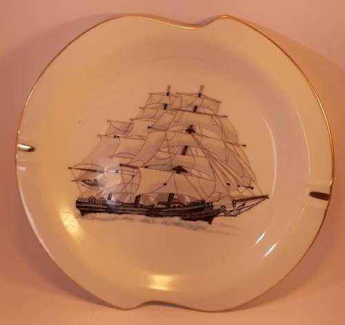 Vintage Ceramic Painted Sailing Vessel Ashtray with gilded Rim Made in Japan