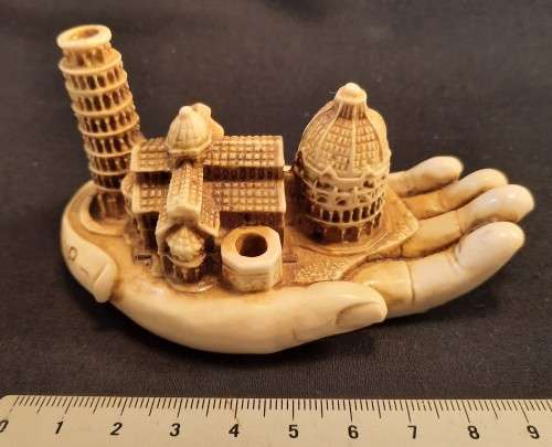 Ornament  Hand with Tower of Pisa  Hight 5 cm x width /length 10 cm signed by J Taliani