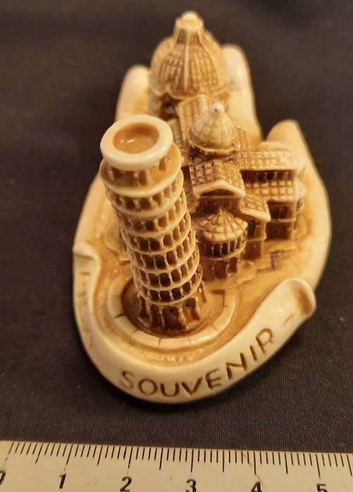 Ornament  Hand with Tower of Pisa  Hight 5 cm x width /length 10 cm signed by J Taliani