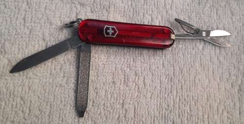 Swiss Army Knife .Victorinox- Classic  SD Translucent scales  58 mm