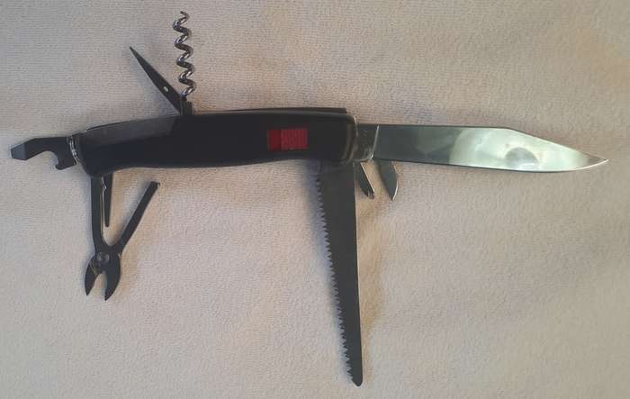 Wenger Swiss Army knife 111mm Everest model Discontinued