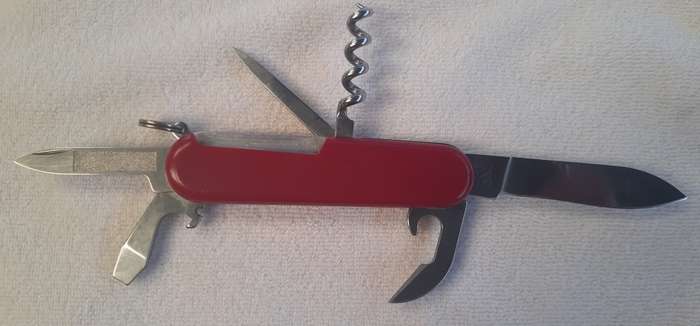 Swiss Army Knife Wenger - Commander Discontinue collectable no wenger logo on scale