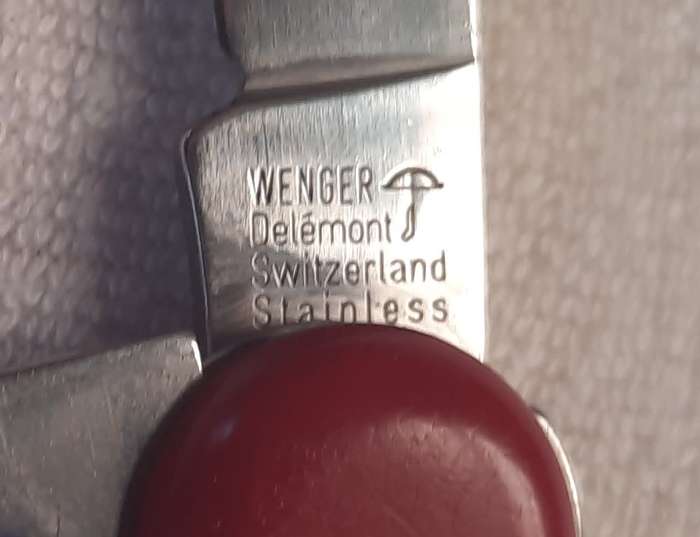 Swiss Army Knife Wenger - Commander Discontinue collectable no wenger logo on scale