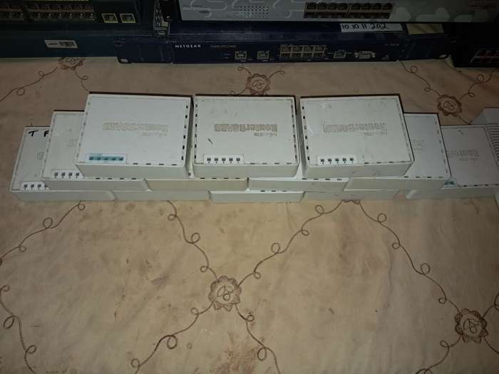 Network Router/Switch Bundle (Please Read Description)