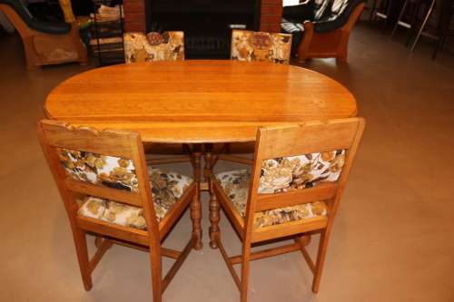 Antique Solid Oak Dining Table with 4 Chairs