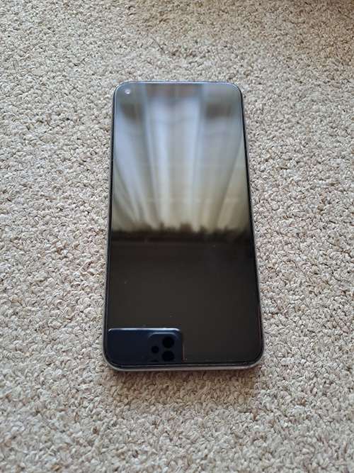 Huawei P40 lite 128gb dual sim, with 40w fast charging cable