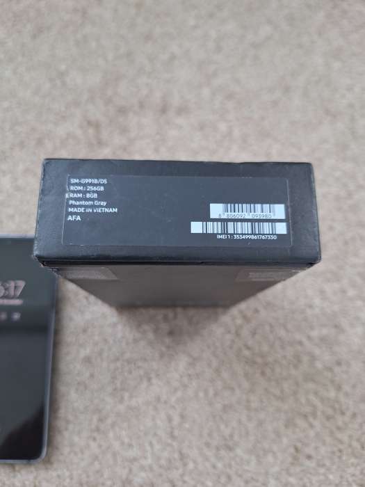 Samsung S21 5G 256gb Dual SIM with box and cover