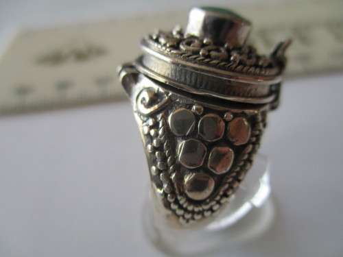 925 Sterling Silver and Turquoise `poison` Ring.