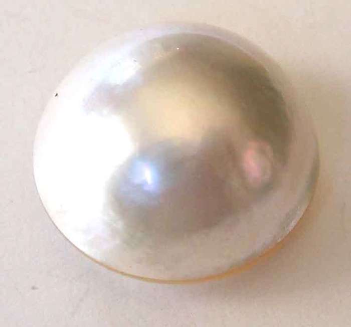 16.40mm  Round Mabe`Pearl  10.09 ct