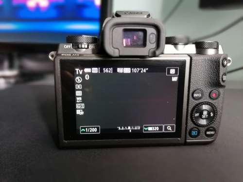 Canon Eos M5 With EF-m 15 -45mm lens
