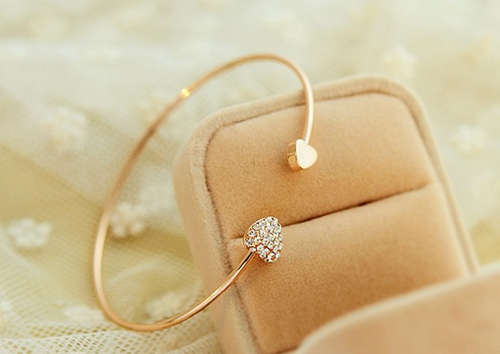 Crystal heart shaped bangle/bracelet  - Gold