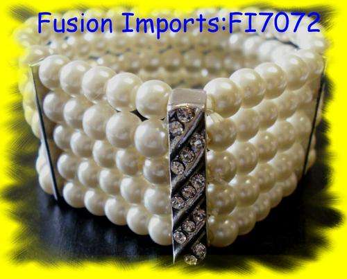 CRAZZZY R1 AUCTION - 5 ROWS PEARL BRACELET WITH DIAMANTE'S - STRECTABLE