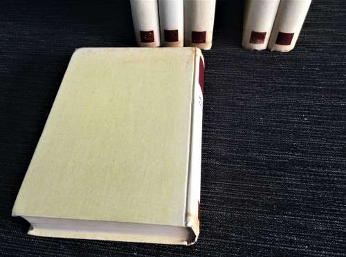 COMPLETE 6 BOOK SET OF SECOND WORLD WAR, BY WINSTON CHURCHILL! *GOOD CONDITION*