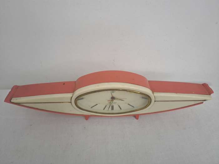 Vintage Retro Atomic Clock Bakelite (damaged)