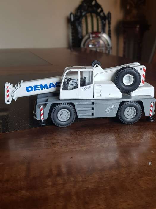Die Cast Conrad Crane Demag AC 25 Scale Model 2089