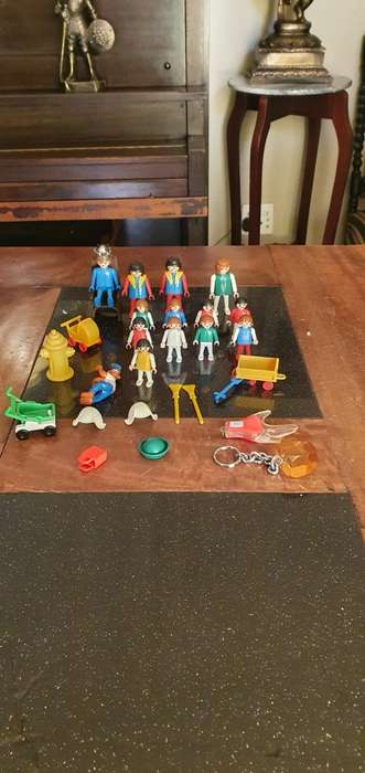 Assorted LEGO People plus a few extras