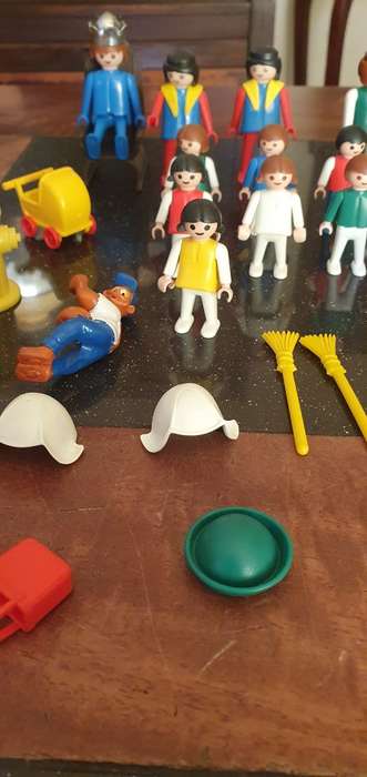 Assorted LEGO People plus a few extras