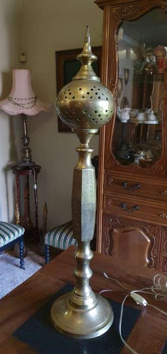 86 cm Tall Vintage Brass Lamp