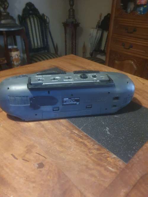 Sanyo Twin Tape Deck/Radio Combo