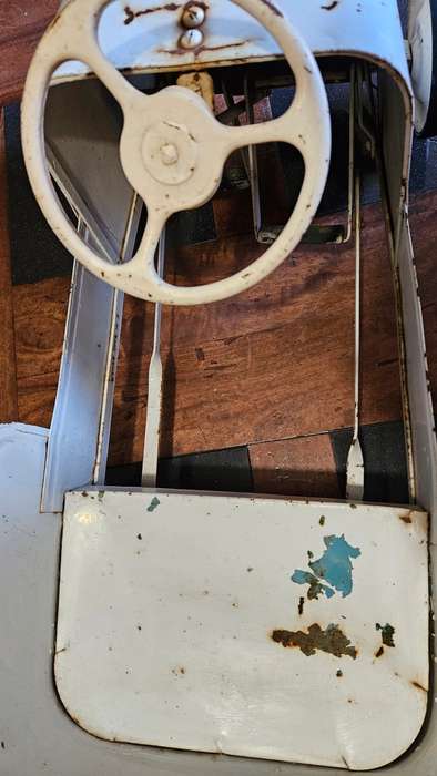 Vintage 1950`s Pedal Car