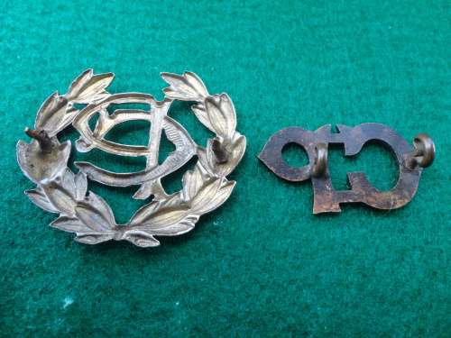 CAPE POLICE WHITE METAL CAP BADGE & TITLE - WORN PRIOR TO 1902 - CAP BADGE LUGS CLIPPED