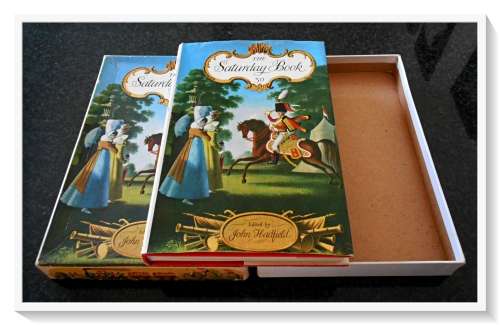 The Saturday Book - ISSUE Nr. 30 - Hutchinson - 1970 - First Edition in Original Box - Very Good Con