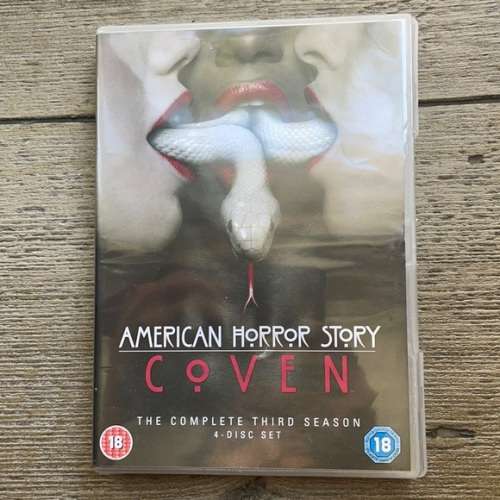 AMERICAN HORROR STORY - COVEN - THECOMPLETE THIRD SEASON - 4 DISKS - LIKE NEW A+