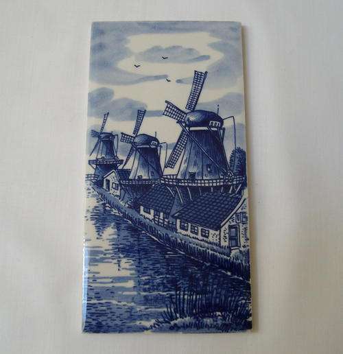 VINTAGE DELFT BLUE TILE