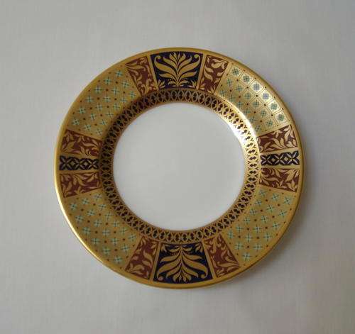 ROYAL CROWN DERBY 'VERONESE' 16cm SIDE PLATE c2005