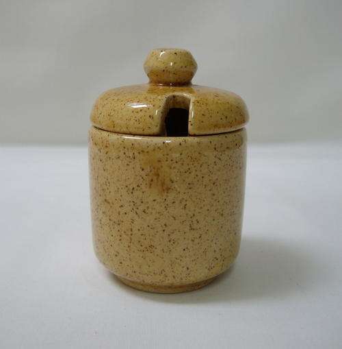 VINTAGE RHODESIAN WILLSGROVE WARE POTTERY MUSTARD POT & LID