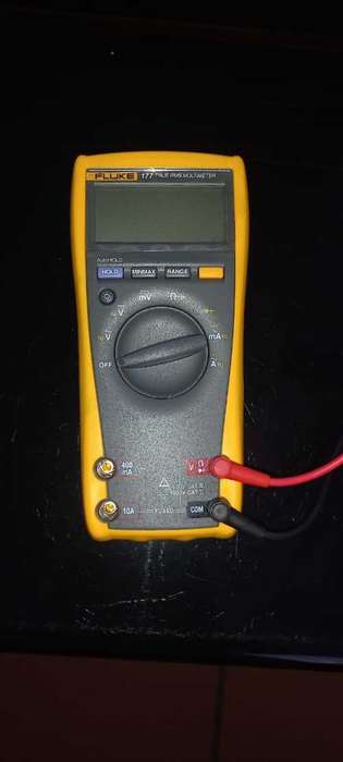 Fluke 177 True-RMS Digital Multimeter