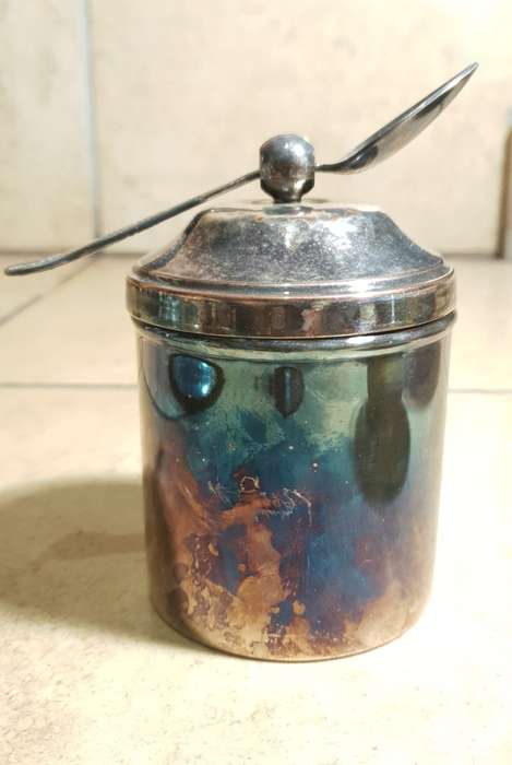 RARE VINTAGE KINGS SILVER PLATED ON COPPER SUGAR CANISTER WITH SPOON SET.