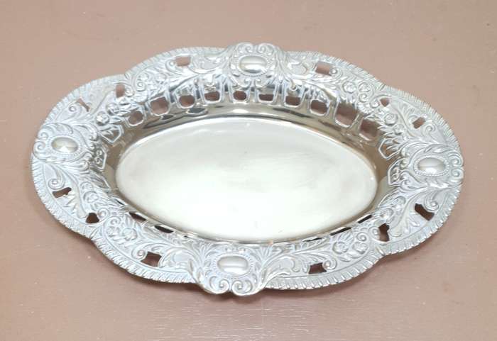 Luxury very ornate Silver Plated brand new snack tray / dish.