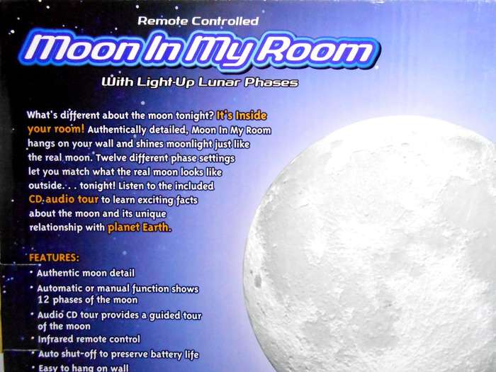 MOON IN MY ROOM / UNCLE MILTON / REMOTE CONTROLLED / With Light-Up Lunar Phases