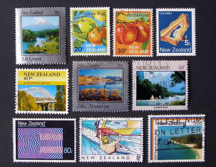 NEW ZEALAND - Assorted Stamps 1980s