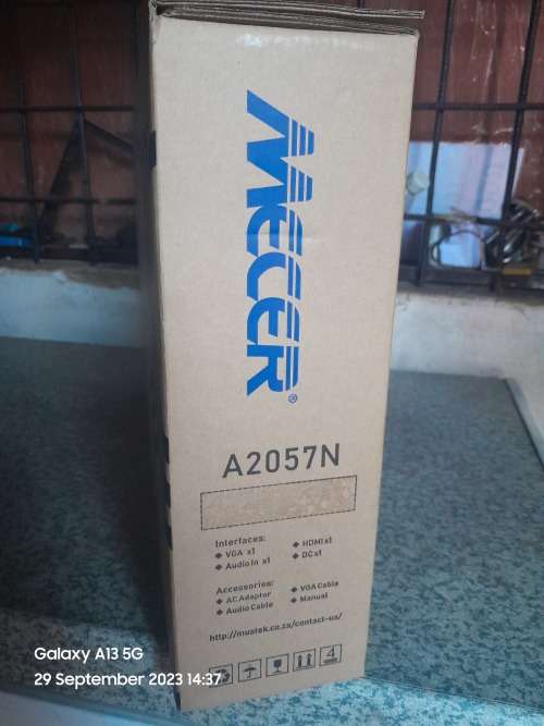 MECER A2057N 1600 X 900 LED WIDE MONITOR  WITH BUILT-IN SPEAKERS