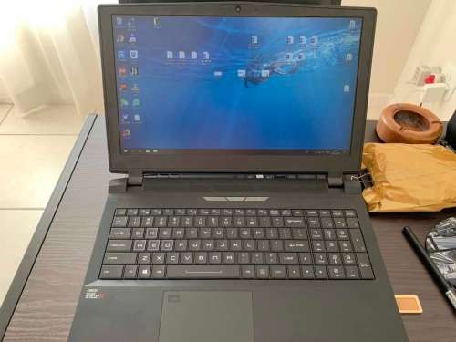 Gaming Laptop Hasee ZX8-CP5S1 8th  Gen i5-8400 GTX1070 8G Graphic 512SSD plus 256 NVME