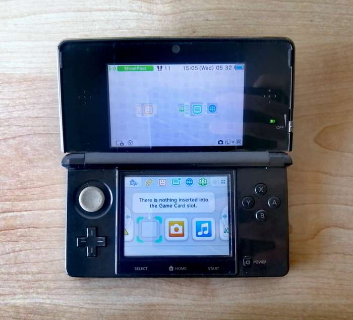 Nintendo 3DS Black - Good Condition